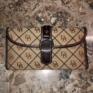 Dooney & Bourke checkbook wallet